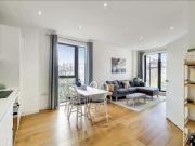 Waleorde Road, London SE17, 2 bed flat to rent, £3,012...
