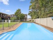 Walk to beach, cafes and restaurants