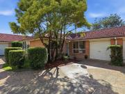 Walk to Beach of Major Shopping!