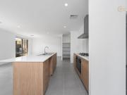 Walk to Coles @ $800 Per Week