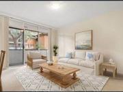 Walk to Metro station & Shops