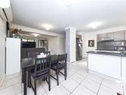 WALKING DISTANCE TO GARDEN CITY, LUXURY TOWNHOUSE FOR...