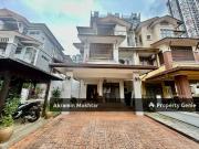 Walking Distance To i City | 2.5 Storey Semi Detached...