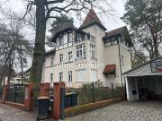Wannsee Villa: DG Wohnung mit Kamnin, Holzbalken,...