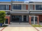 Want to sellfor sale Double Storey Terrace HouseElmina...