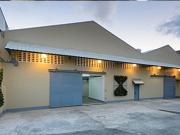 Warehouse for sale with 2,000 sqm Lot area in Sucat,...