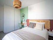 Warm bedroom of 12 m² to rent in Villeurbanne