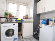 Warm double bedroom near Queen Mary University of London...