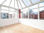 Warren Avenue, Wakefield