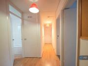 Warren Bank, Simpson, 3 Bedroom Flat