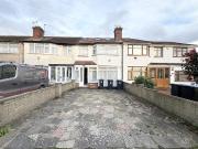 Warren Close, London N9, 4 bed terraced house to rent,...