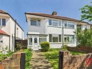 Warwick Avenue, Harrow, 3 Bedroom Semi detached