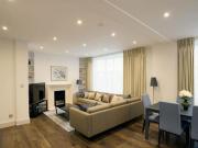 Warwick Gardens, Kensington, 2 Bedroom Apartment