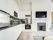 Warwick Road, Earls Court, 2 Bedroom Flat