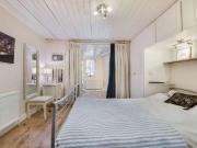 Warwick Way, London, SW1V