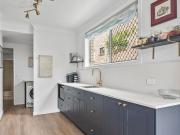 WATER AND CITY VIEWS MERMAID ISLAND