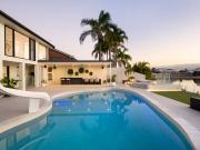 Waterfront Entertainer Offering the Ultimate Family...