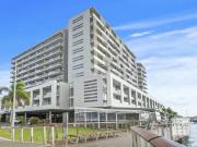 Waterfront Lifestyle in the heart of Cairns With Ocean views