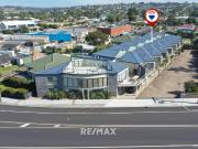 Waterfront Living Ideal Holiday Unit, Close Walk to...