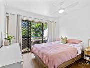 WATERFRONT LIVING IN A RENOVATED 2 BED