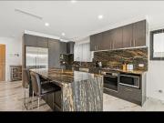 Waterfront Living on Chevron Island Furnished 3 Bedroom...