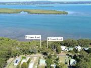 Waterfront Opportunity Prime 1,100m2 Block in Sought...