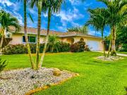 Waterfront Paradise w/ Tiki Hut Boat & Jet Ski Friendly...