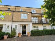 Waterside Avenue, Langley Waterside, 3 Bedroom Town