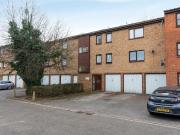 Waterside, Cowley, Uxbridge UB8, 2 bed flat to rent,...