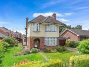 Wayne House, Sling Lane, 3 Bedroom Detached