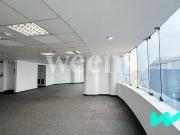 WEENS ALQUILA OFICINA IMPLEMENTADA EN EDIFICIO...