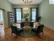 Edler Altbau mit Wintergarten