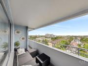 Weitblick inklusive! 3 Zimmer Wohnung mit großem Balkon...