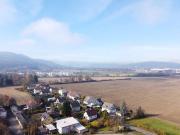 Weitläufiges Grundstück mit charmanten Haus