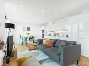 Welcoming 1 bedroom flat near the Reading train station...