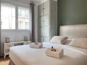 Welcoming Home near Eiffel tower