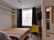 Welcoming studio near the Notting Hill Gate tube Has an...