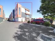 Well appointed tri level 3 bed/2 bath townhouse with...