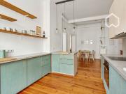 Well connected, spacious 3 room apartment close to...