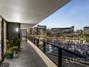 WELL DESIGNED NORTH FACING HOME WITH ICONIC VIEWS &...