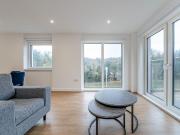 Well Farm Road, Whyteleafe CR3, 2 bed flat to rent,...