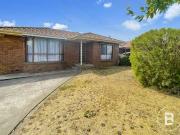 WELL KEPT THREE BEDROOM BRICK VENEER HOME CLOSE TO AMENITIES