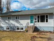 Well Located Bungalow With Rental Unit Well Located Bungalow With Rental Unit