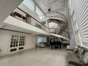 Well Maintained 6BR House and Lot with Garden and 6 Car...