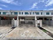 Well Maintained Lakeshore Double Storey Terrace...