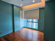 Well maintained Two Bedroom Condo Unit For Lease at...