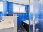 Well maintained villa offering comfort & convenience