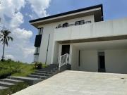 Well Planned Interiors + Generous Lot Space = The...