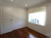 Well presented 2 bedroom unit for lease!