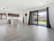 Well Presented 4 Bedroom Home in Manor Lakes Available Now!